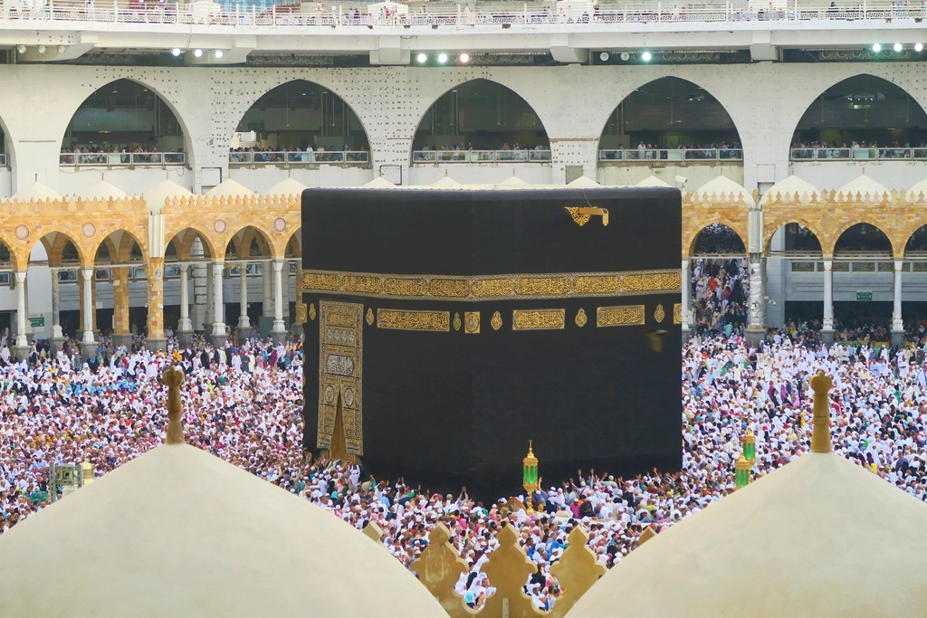 Islam religion kabba ceremony crowd